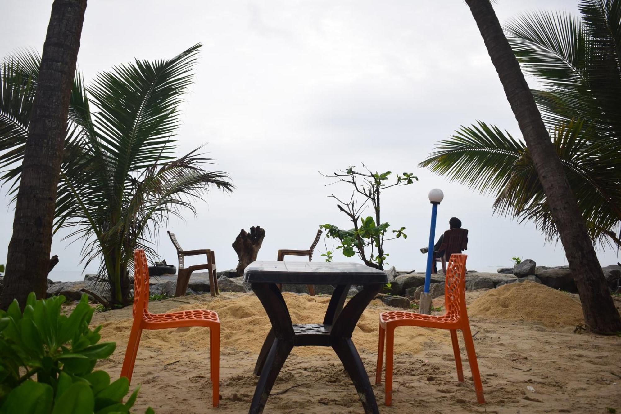Delta Hospitality - Sea Facing Rooms With A Private Beach Kalyānpur Exteriér fotografie